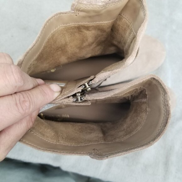 UGG Shoes Womens Size 12 Koolaburra Tan Suede Side Zip Tassel Ankle Booties - Picture 10 of 12